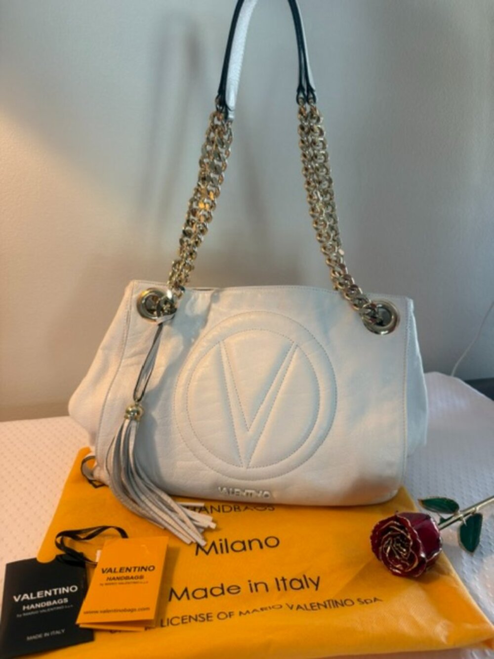 Authentic Valentino by Mario Valentino White Leather Chain Shoulder Tote Bag